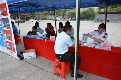 p1_b.jpg